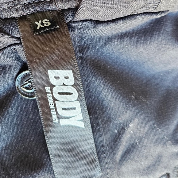 BODY by Raven Tracy Cropped Full Zip Hoodie Jacket XS Black Athletic - Picture 3 of 4